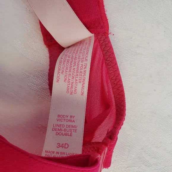 Victoria's Secret Body By Victoria Bra 34D - Picture 8 of 9